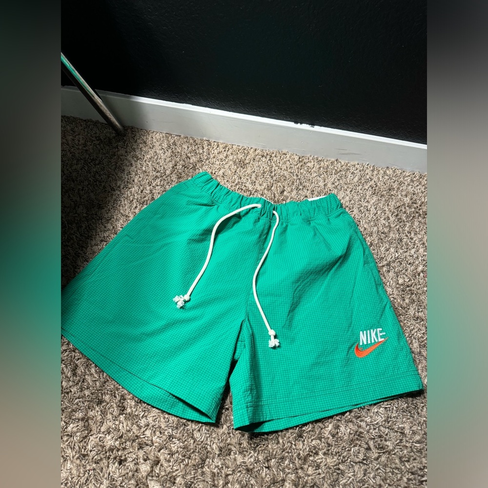 Men’s Nike Essential Green & Orange Shorts